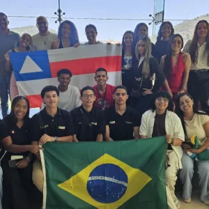 Estudantes da rede estadual embarcam, nesta terça (6), para a Colômbia, onde apresentam projetos de ciência e literatura