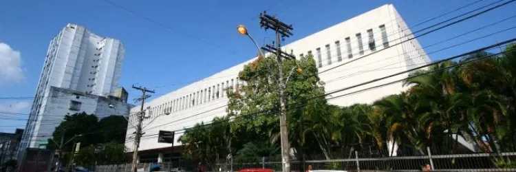 Biblioteca Central do Estado promove feira de profissões para estudantes do Ensino Médio