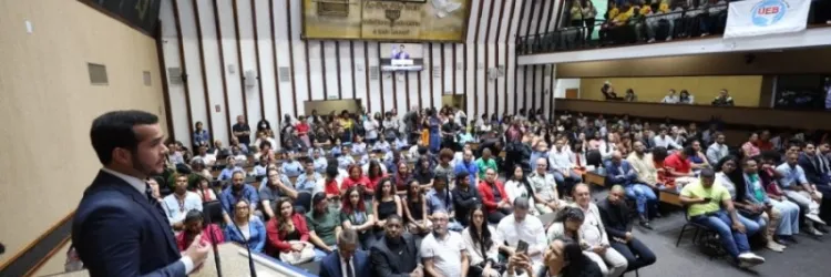 Juventude baiana e Governo do Estado celebram políticas públicas em sessão especial na Alba