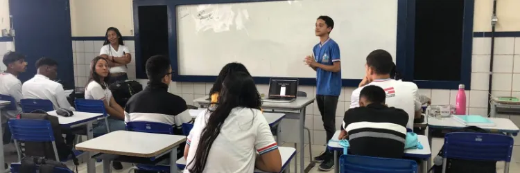 Estudante da rede estadual cria ferramenta digital que auxilia na redação do Enem