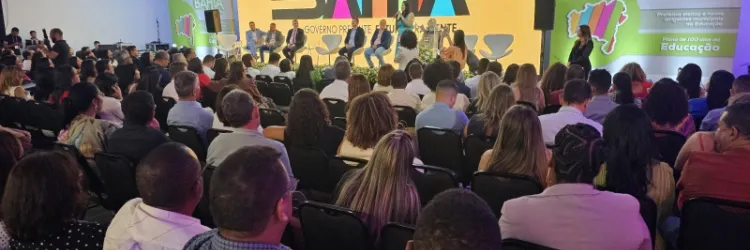 Encontro Bahia reúne mais 600 pessoas para planejar os 100 dias da educação nos municípios