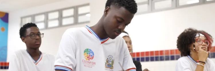 SEC monta esquema especial para apoiar estudantes da rede estadual que farão provas do Enem 2024