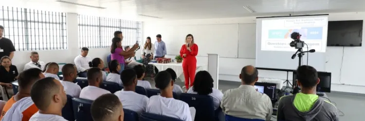 Internos do Complexo da Mata Escura participam do segundo aulão preparatório para o Enem-PPL 2024