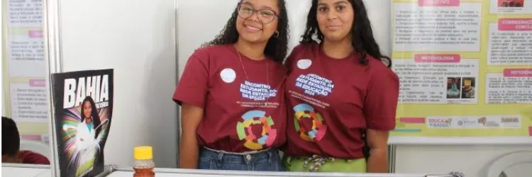 Estudantes desenvolvem sabonete cicatrizante para animais a partir de babosa, mel e açafrão