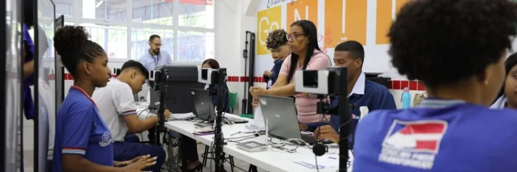 SAC Itinerante oferece serviços do TRE em cinco escolas estaduais