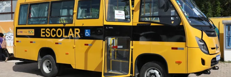 Aviso de pauta | Governador entrega 83 ônibus escolares durante o encerramento do 8º Encontro de Prefeitos da Bahia