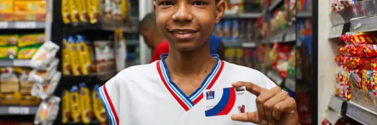 Programa do Bolsa Presença, do Governo do Estado, contribui para permanência de estudantes mais vulneráveis