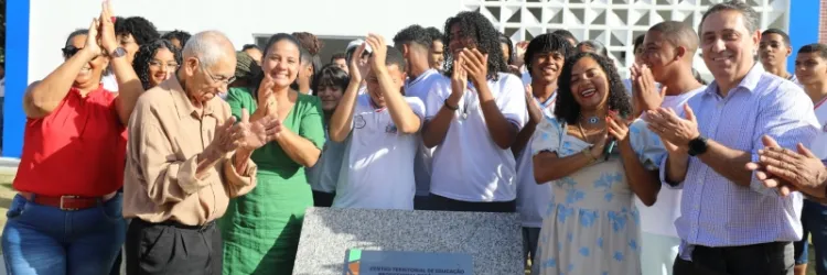 Governo entrega obra de ampliação e modernização de escola em Cruz das Almas