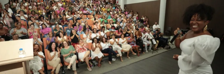 SEC celebra o Dia Internacional da Mulher com palestra e apresentações musicais