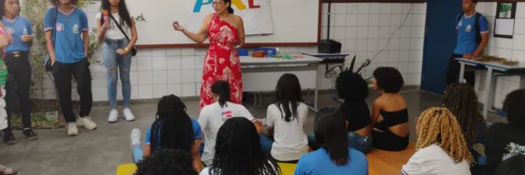 Escritor Jorge Amado é homenageado em feira literária do Colégio Manoel Devoto