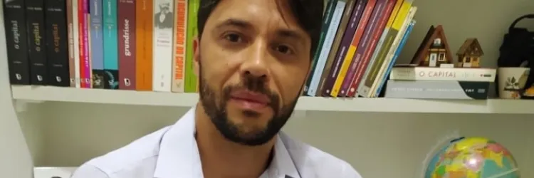 Professor de Cândido Sales é indicado ao Prêmio Capes de Melhor Tese do Brasil e tem obra lançada em livro