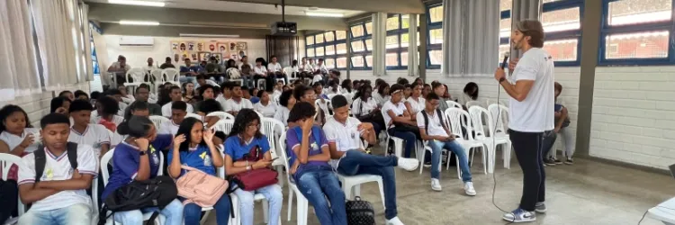Escolas da rede estadual realizam atividades em alusão ao Setembro Amarelo e Setembro Verde