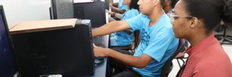 SEC oferece estrutura de apoio à população para matrícula 2024