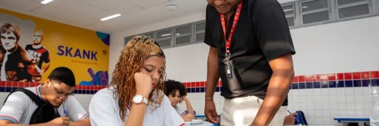 Governo da Bahia potencializa investimentos na carreira do magistério público estadual