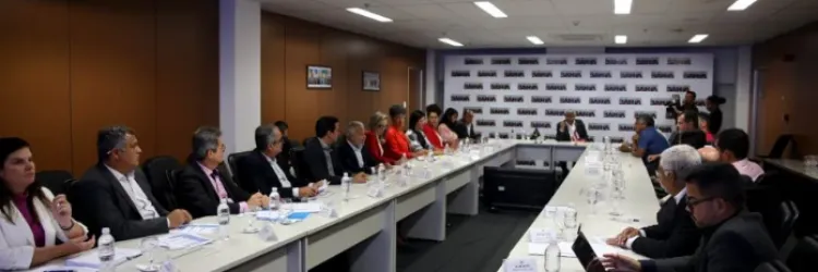 Em mais uma rodada de entregas e escuta às prefeituras, Governo do Estado atende Abaíra e Maraú