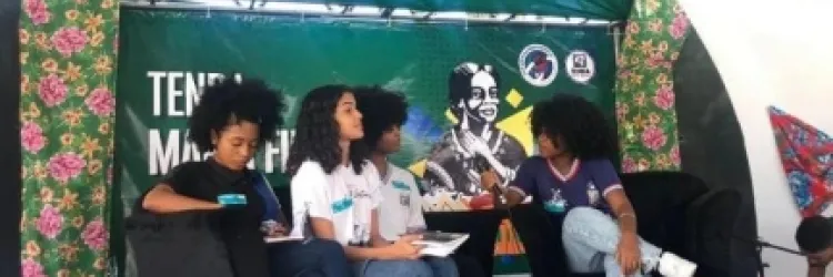 Estudantes de Serrinha produzem podcast com conteúdo educativo antirracista