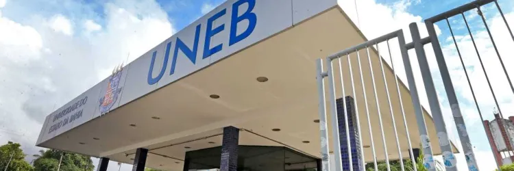 Docentes e técnicos das universidades estaduais da Bahia têm reajustes salariais