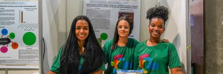 Estudantes do semiárido utilizam cacto para desenvolver ração para animais