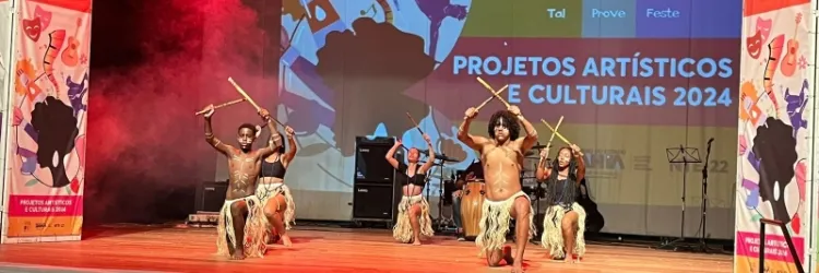 Mostra reúne, em Jequié, trabalhos artísticos de estudantes da Região do Médio Rio de Contas