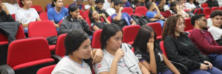 Secretária Rowenna Britto participa de visitas técnicas a colégios de Juazeiro