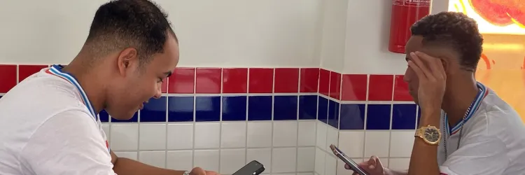 Publicado decreto que regulamenta uso de celular na escola