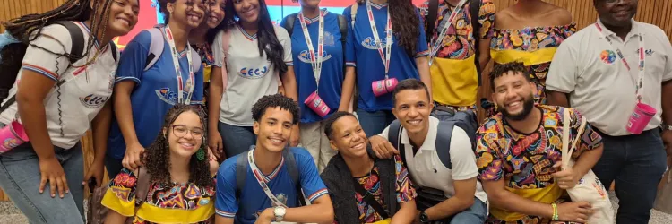 Coral formado por estudantes de Conceição do Jacuípe abre evento de lançamento do Carnaval da Bahia