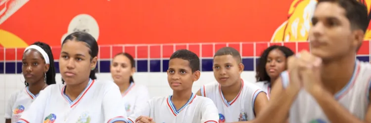 Bahia fica acima da média nacional na frequência escolar da população com idade de 4 a 17 anos