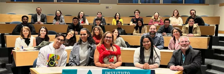 Estudante e professora da rede estadual da Bahia têm experiência no MIT e Harvard