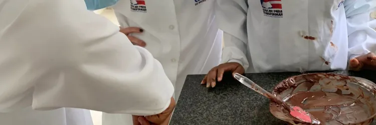 Produção de Ovo de Páscoa