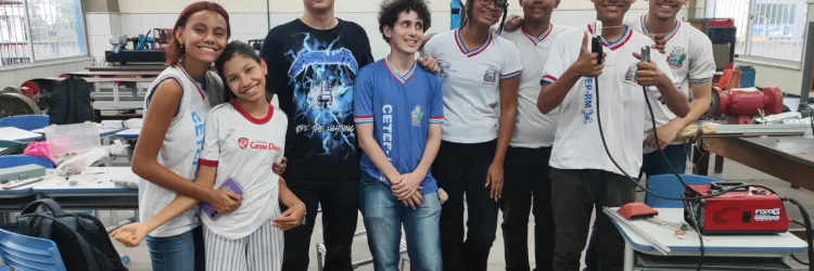 Em feito inédito, estudantes baianos participam de competição da Nasa, nos EUA