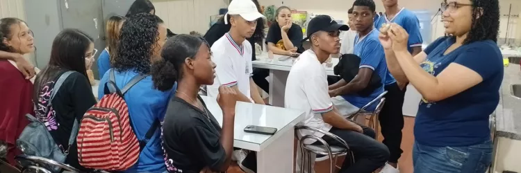 Os seres do passado: projeto da Uesb leva Paleontologia às escolas