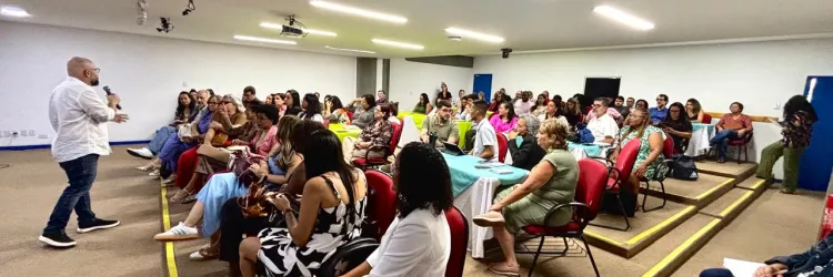 Secretaria da Educação reúne gestores dos 27 Núcleos Territoriais para discutir ações pedagógicas