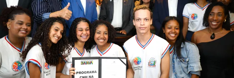 CNH na escola: estudantes da rede estadual terão acesso à primeira carteira de motorista gratuitamente