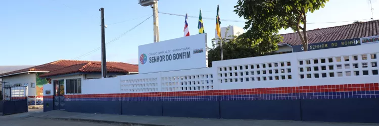 Comunidade escolar de Cansanção comemora nova infraestrutura do Colégio Estadual de Tempo Integral Senhor do Bonfim 