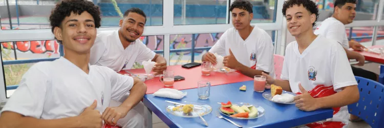 Nutricionistas são convocadas para atuar na rede estadual de ensino