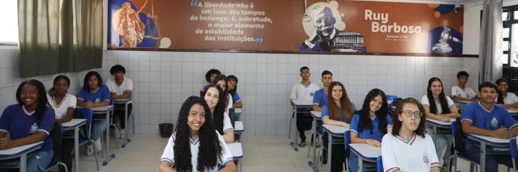 SEC anuncia inscrições de prêmio para gestão da aprendizagem nas escolas estaduais