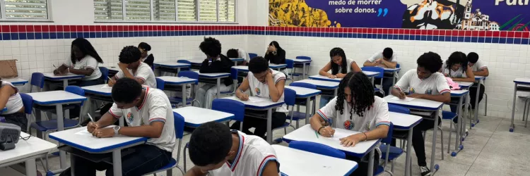 Terceira aula do Descomplique sua Redação destaca técnicas de argumentação