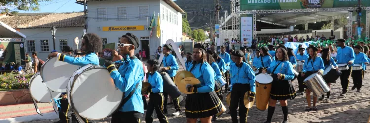 Bahia celebra protagonismo estudantil na 8ª Feira Literária de Mucugê