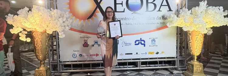 Professora da Uesb é premiada pela Sociedade Brasileira de Química