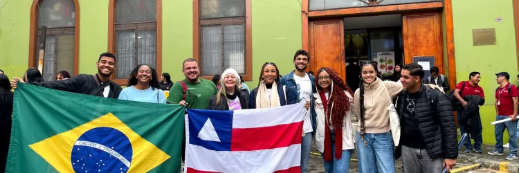 Estudantes baianos da rede estadual apresentam projetos em encontro de ciências e tecnologia no Chile