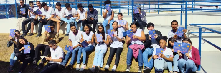 Projeto de leitura estimula o prazer de ler no Colégio Estadual Antônio Fernando de Souza, em Iramaia