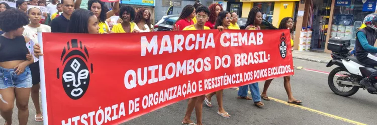 Estudantes da rede estadual de Pernambués realizam a 5ª Marcha da Consciência Negra 
