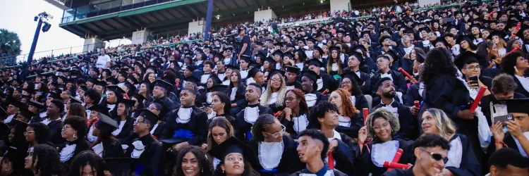 Bahia forma mais de 29 mil estudantes da Educação Profissional; solenidade em Salvador reúne quase 5 mil concluintes