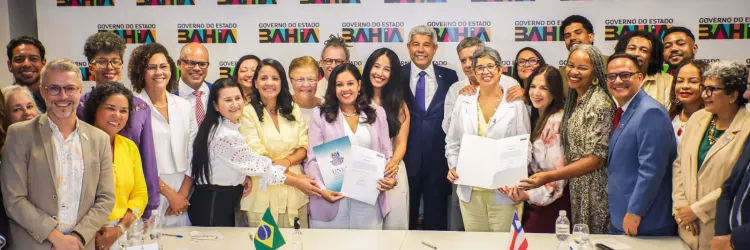 Professoras Adriana Marmori e Dayse Lago tomam posse para novo mandato na Reitoria da UNEB 