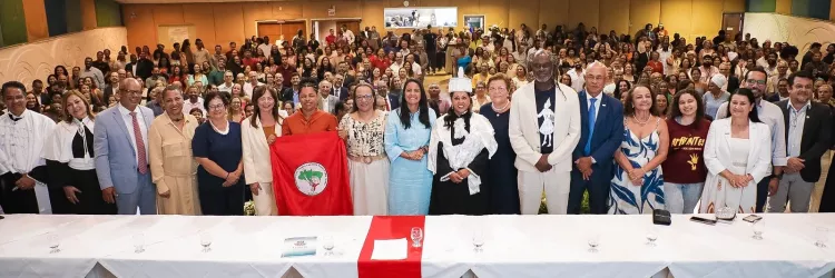 Reitora e vice-reitora da UNEB tomam posse para segundo mandato