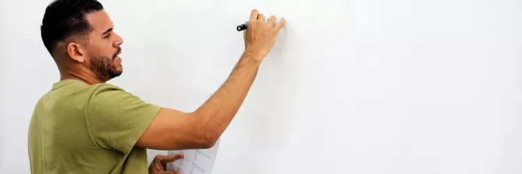 SEC abre inscrições visando selecionar professores para estudar Inglês no exterior