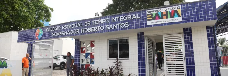 Obras de modernização do Colégio Estadual de Tempo Integral Governador Roberto Santos, em Salvador, são inauguradas