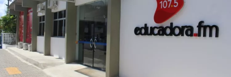 Rádio Educadora FM comemora 48 anos e oferece gratuitamente 22 programas para rádios de todo o País