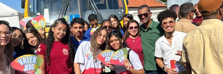Investimentos do Estado fortalecem educação e ampliam transporte escolar em Carinhanha