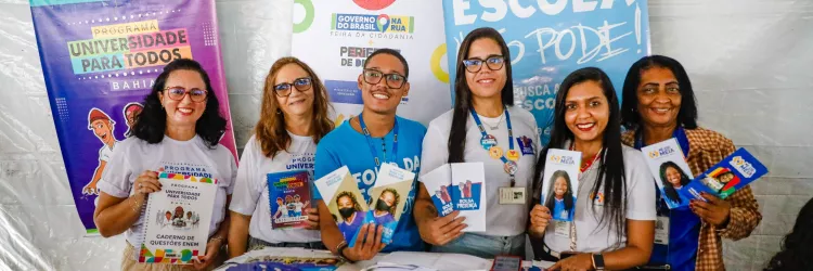 Parceria dos governos federal e estadual leva serviços essenciais à população de Salvador